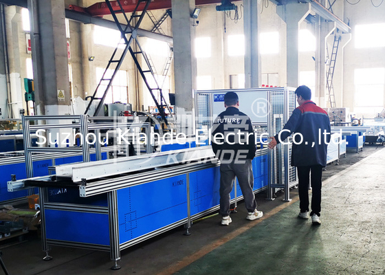 Automatic Busbar Equipment For Wrapping Film Over Busbuct Away From Dust